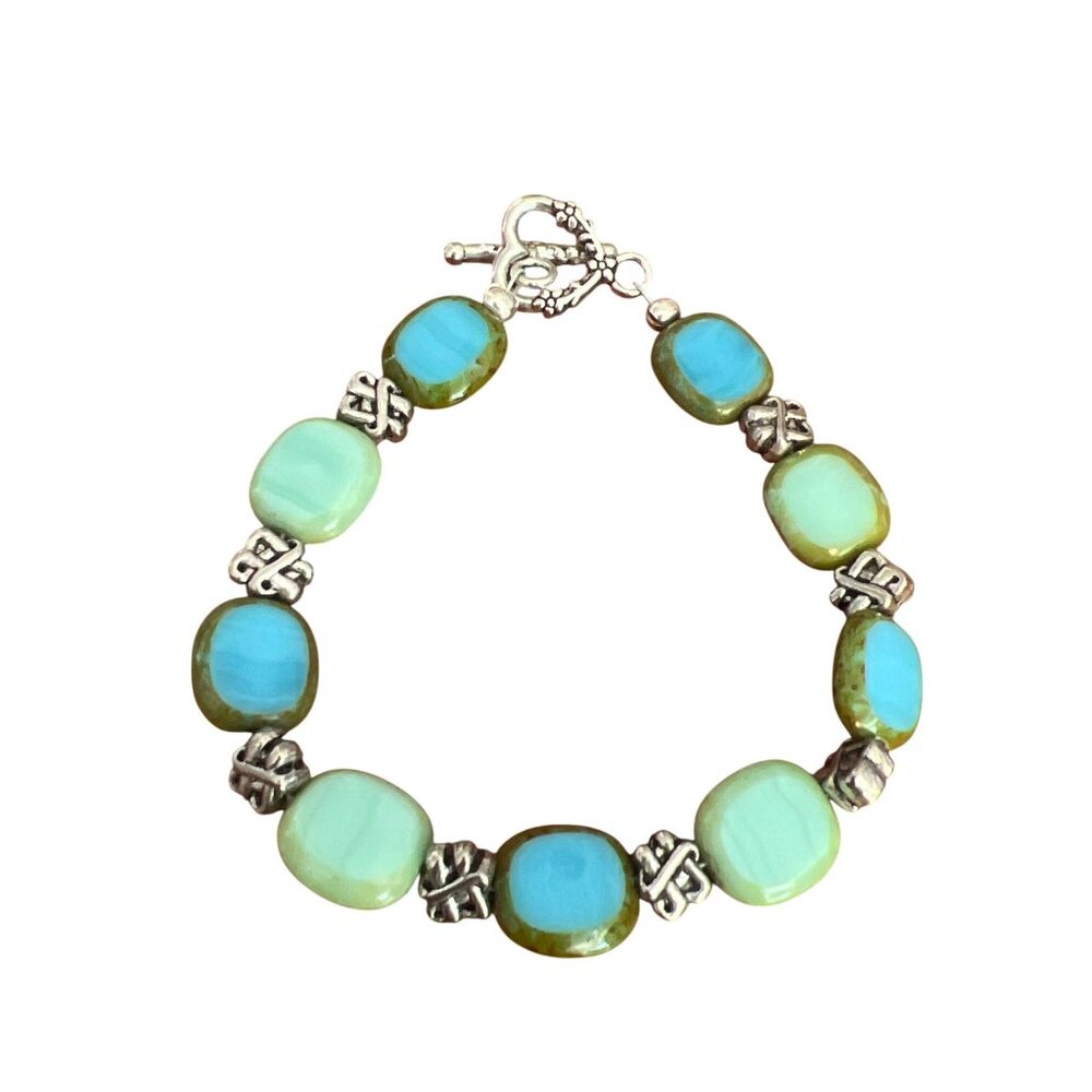 Vintage Silver Tone Turquoise Beaded Bracelet Heart Toggle Clasp Estate 7.5"